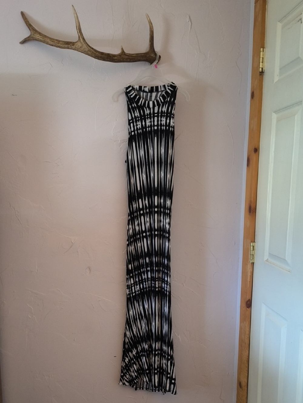 VENUS Black and White Striped Maxi Dress